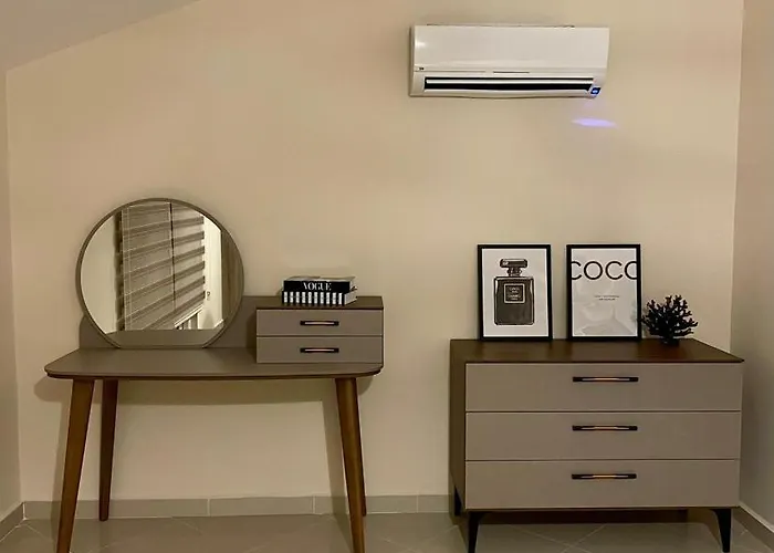 Golf Village Apartment *