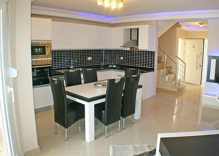 Golf Village Apartment