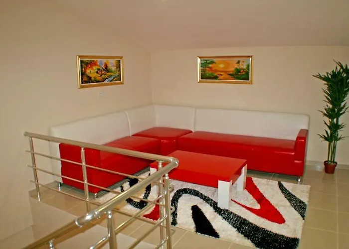 Golf Village Apartment