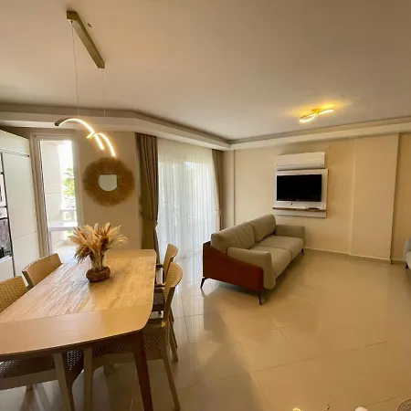 Golf Village *