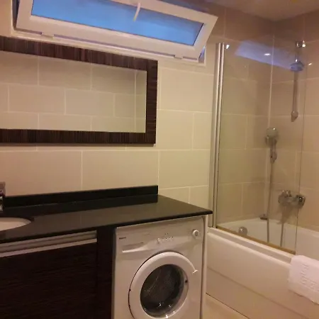 Golf Village Apartment *