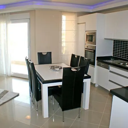 Golf Village Apartment