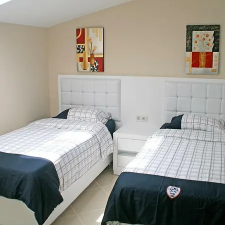 Golf Village Apartment