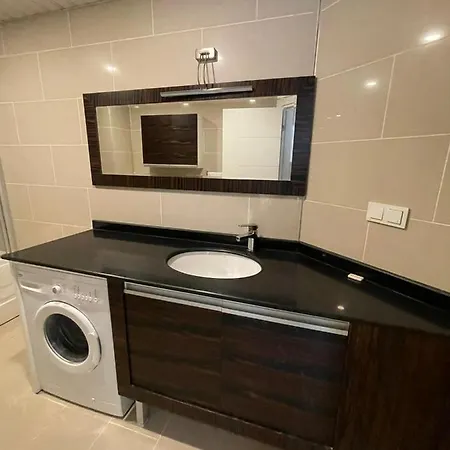 Golf Village ベレキ